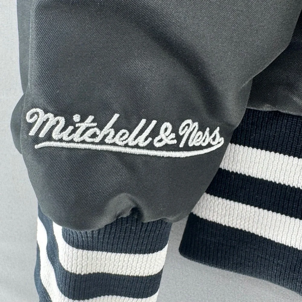 Mitchell & Ness Mens NY Golf Mascot V-Neck Pullover Windbreaker Jacket Black M